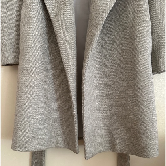 Ann Taylor Herringbone Shawl Collar
Wrap Coat in gray. Petite XS. - Picture 11 of 16